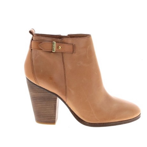 Coach tan leather heeled booties caramel color - Picture 2 of 16